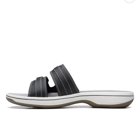 NWT Clarks Cloudsteppers Black and White Piper Flat Sandals Size 9 - Picture 2 of 6